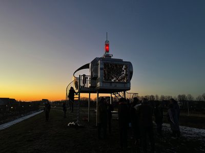 Rob Voerman - “Take Off”, 2024, Schuytgraaf, Arnhem, Staal, aluminium, glas en verlichting